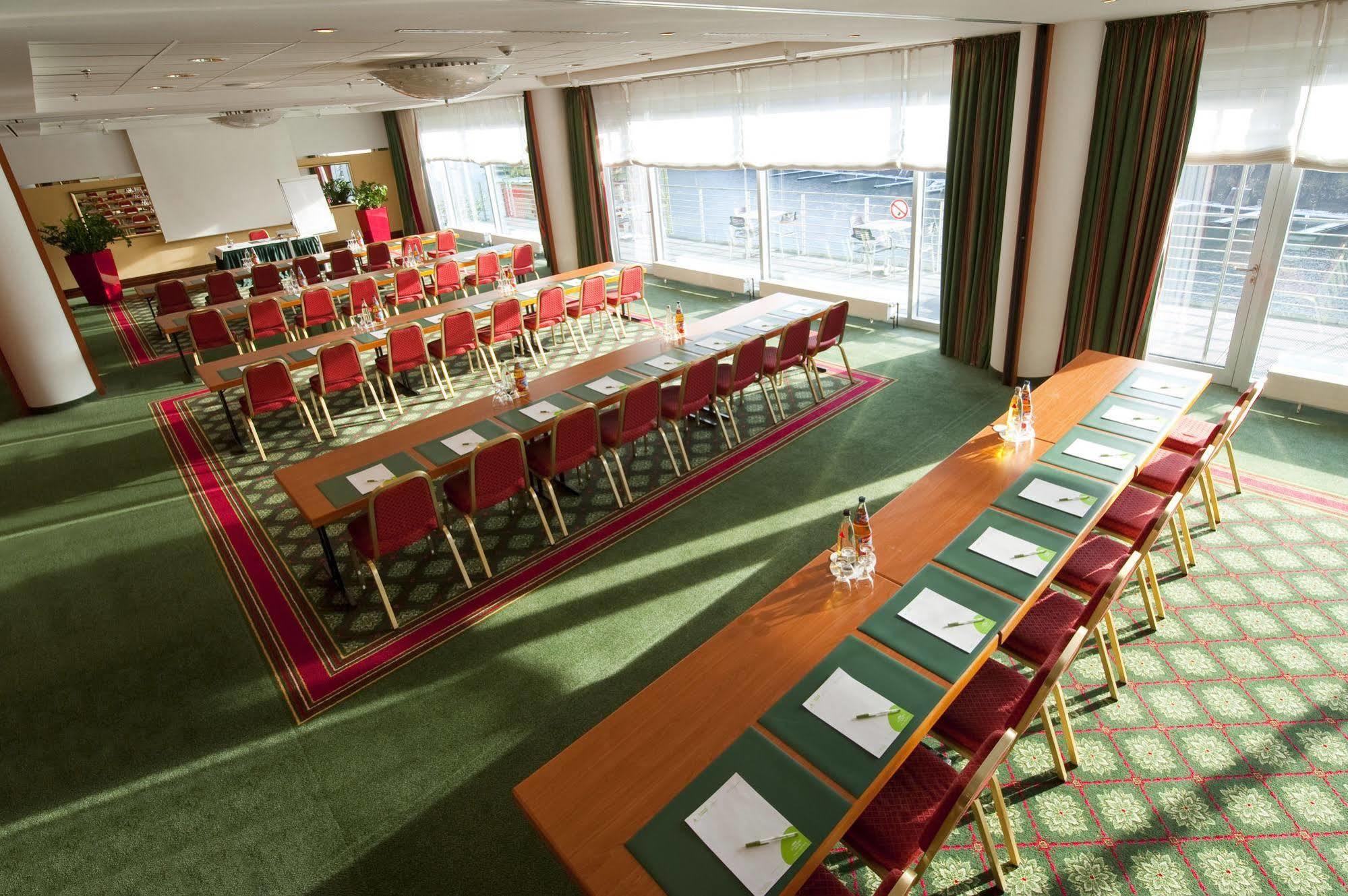 Courtyard By Marriott Duesseldorf Hafen Hotel Eksteriør billede