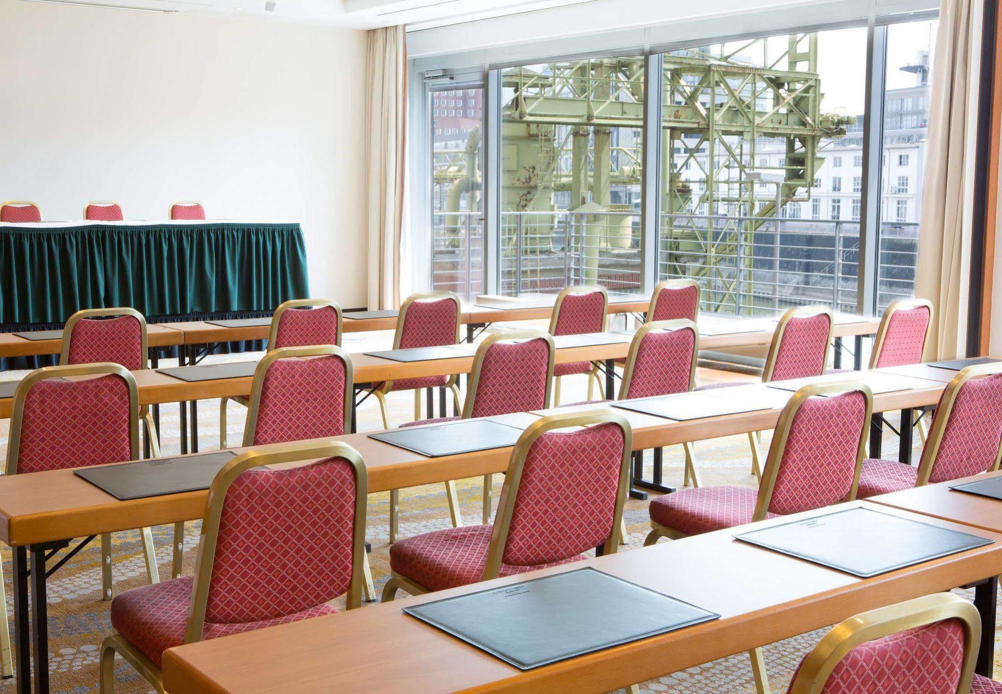 Courtyard By Marriott Duesseldorf Hafen Hotel Eksteriør billede